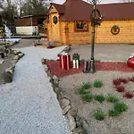 Santa Kota, Christmas Chalet