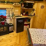 Chalet Santa Kota, Christmas *
