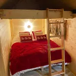Santa Kota, Christmas בקתה