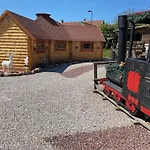 Santa Kota, Christmas Chalet Landrethun-le-Nord