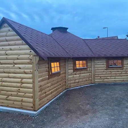 シャレー Santa Kota, Christmas