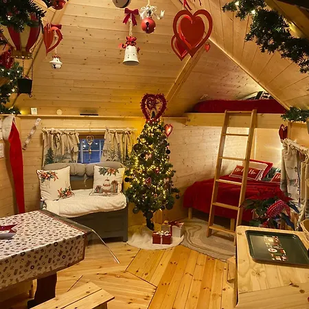 בקתה Santa Kota, Christmas *